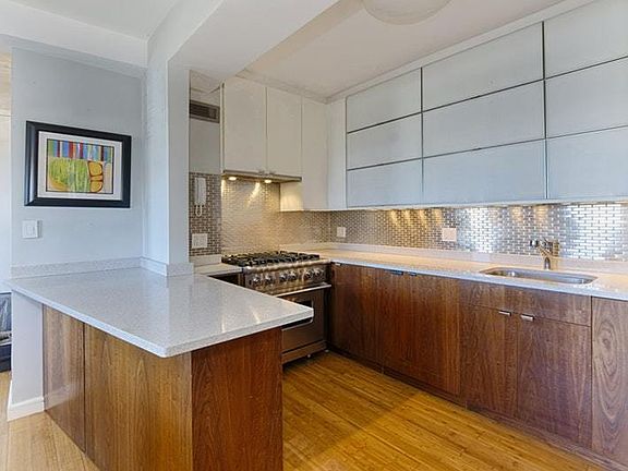 3rd image of 2166 Broadway #19A