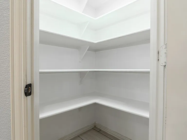 6408 Hall Of Fame Blvd — Photo 32