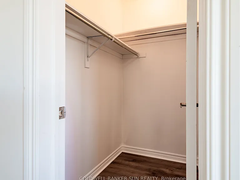 59 Todd Cres — Photo 17