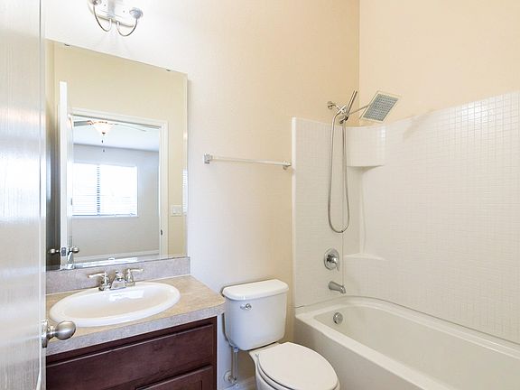3rd image of 1151 Trillium Park Ln