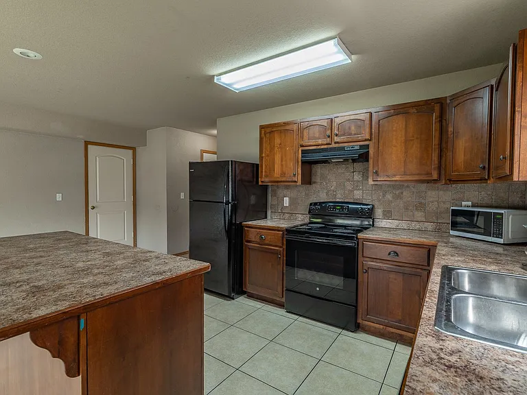 2933 W Scottswood Pl — Photo 11
