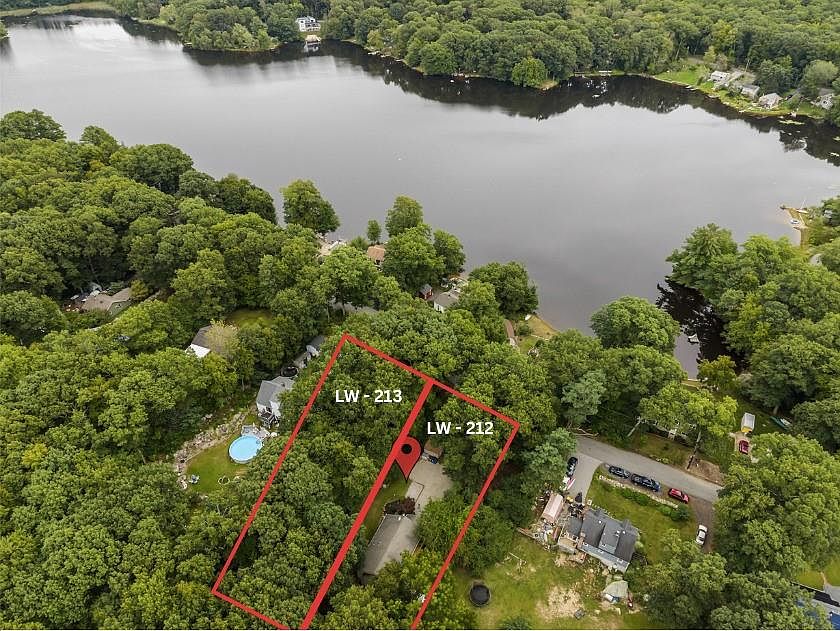 1st image of 163 Lake Washington Dr