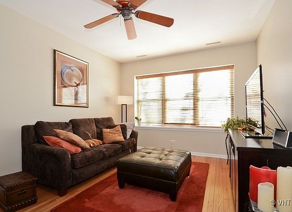 5th image of 2458 W Grace St Unit 2