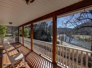 19 Yorkshire Dr, Sylva, NC 28779