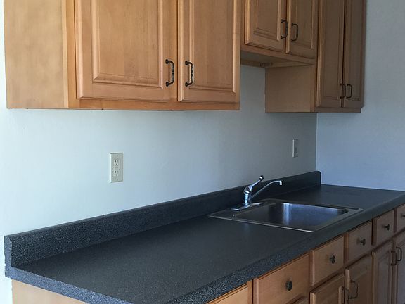 2nd image of 200 Guerrero Street # Third Floor