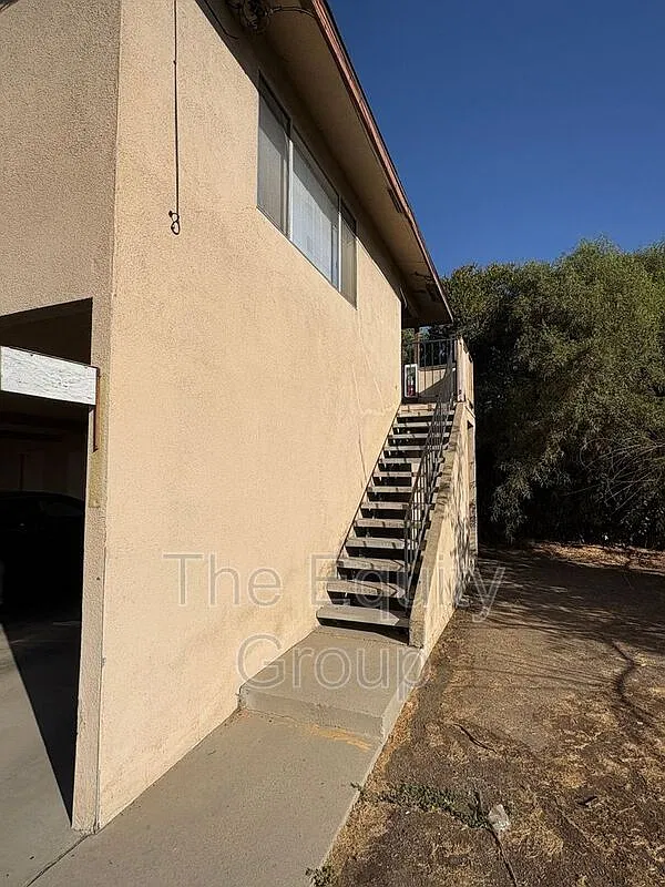 1 bed, 1.0 bath, $1,200 — Photo 1