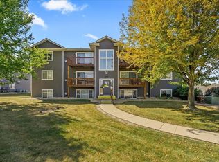 4702 Chadwick Rd UNIT 12, Cedar Falls, IA 50613