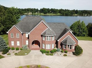 2521 Rivendell Dr, Madisonville, KY 42431