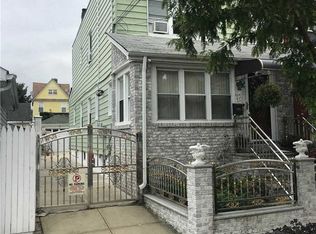 9711 125th St, South Richmond Hill, NY 11419