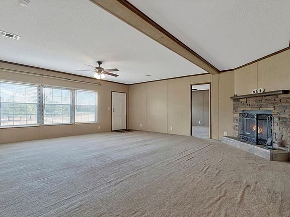 5th image of 604 Sand Flat Rd