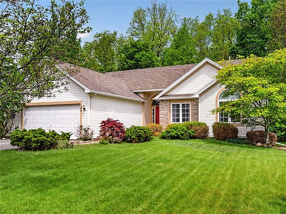 4th image of 144 Leamington Cir
