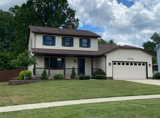 9105 Running Brook Dr, Parma, OH 44130