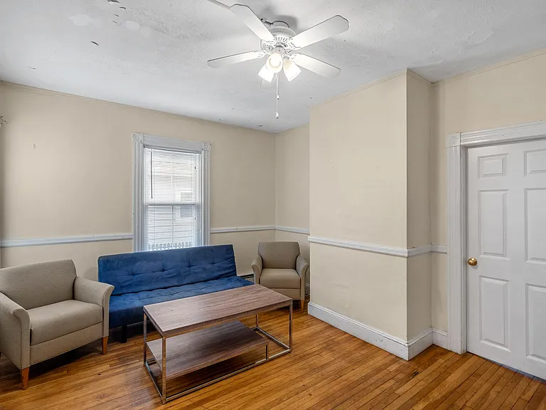 10 Lincoln Ave — Photo 22