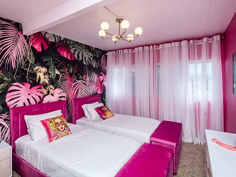 2906 Castaway Dr — Photo 1