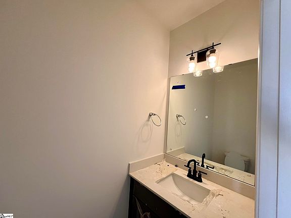 3rd image of 407 Wallen Ct