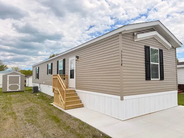 2 Bed 2 Bath Single Section Plan, Carriage Way