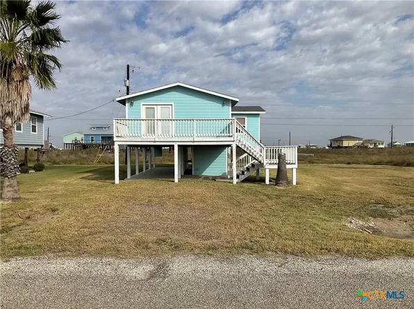 470 & 469 W Club Oak Ln, Rockport, TX 78382