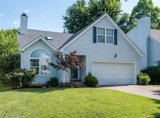 4105 Hickoryview Dr, Louisville, KY 40299