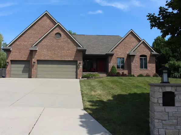 841 Wickersham Ct, Sun Prairie, WI 53590