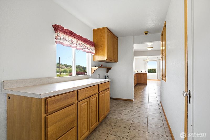 4th image of 13608 Wide Hollow Road