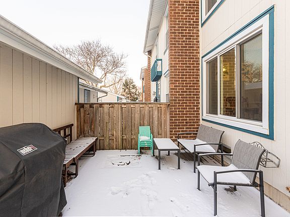 3rd image of 239 Millcreek Ln