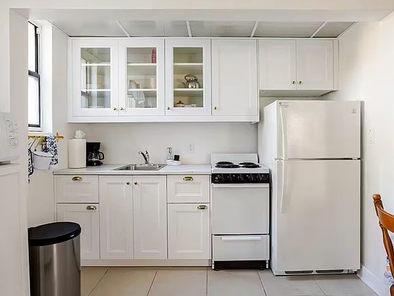 2nd image of 6700 Sunset Way APT 501