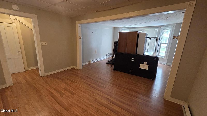 5th image of 404 Delaware Avenue