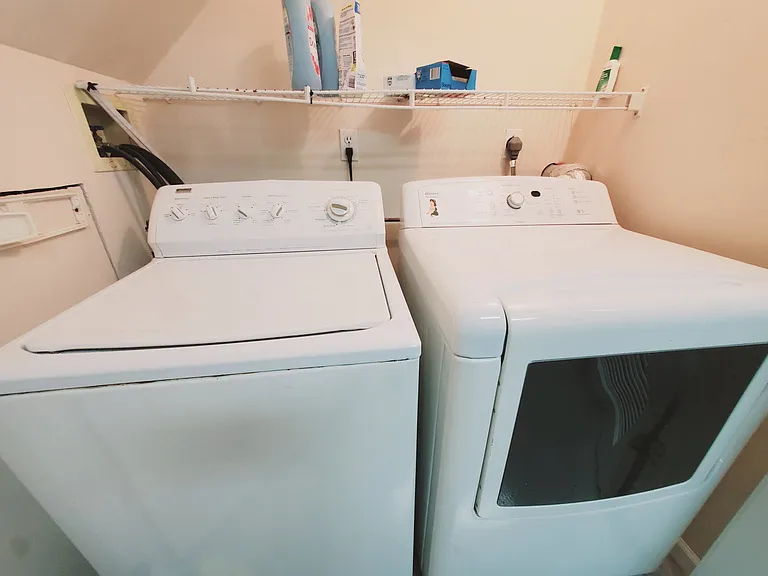 50 Oxford Ct #2 — Photo 7