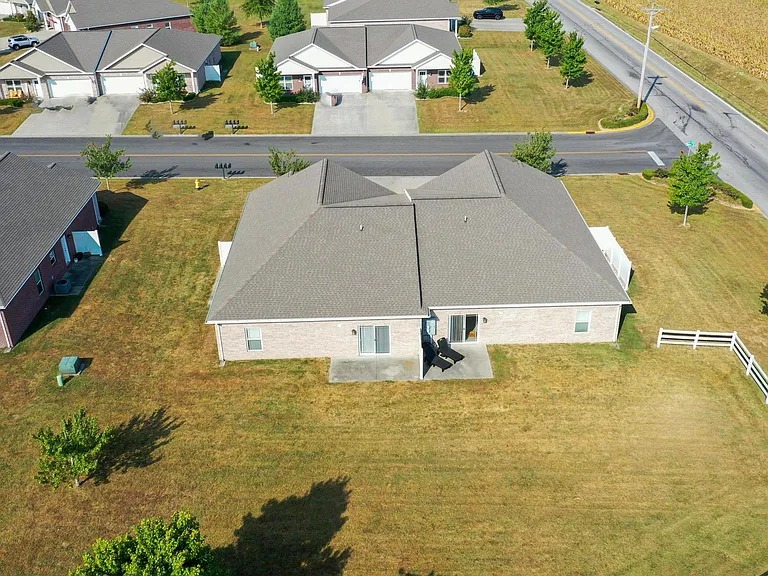 4545 Downey St — Photo 33