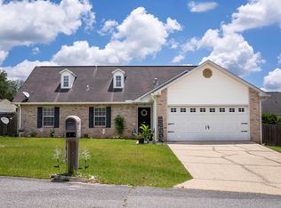 501 Hillview Cir, Crestview, FL 32536