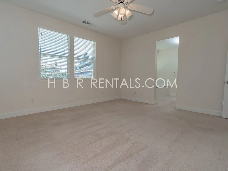 1825 Saint Moritz Ct — Photo 21