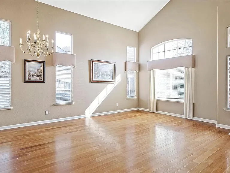 2293 Joseph Damon Dr — Photo 6