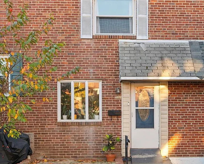 4572 Manayunk Ave — Photo 3
