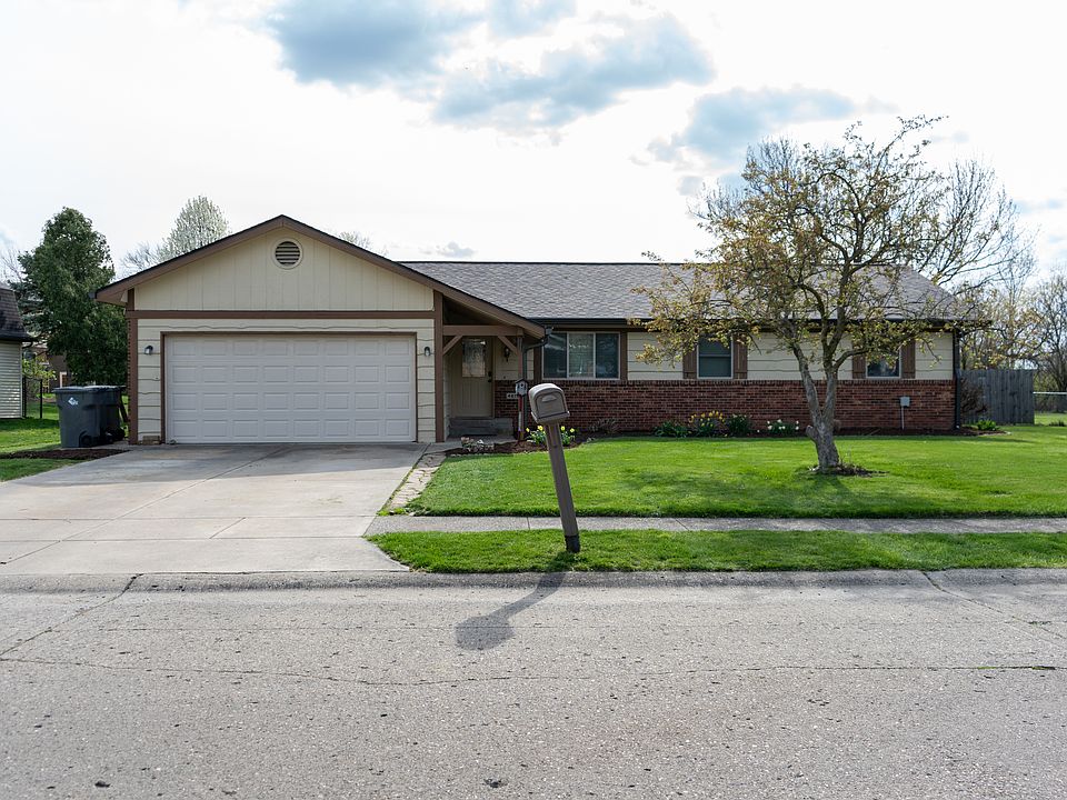 1st image of 4810 Whirlaway Dr