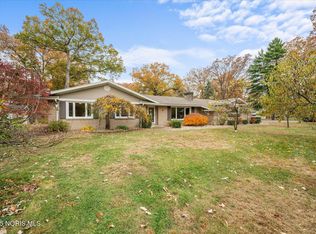 502 Brookside Dr, Swanton, OH 43558
