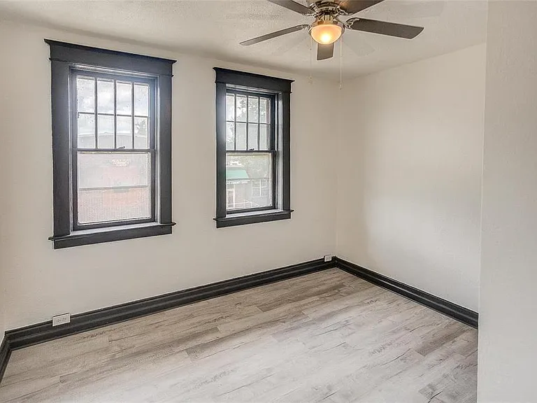 821 Niedringhaus Ave #C — Photo 17