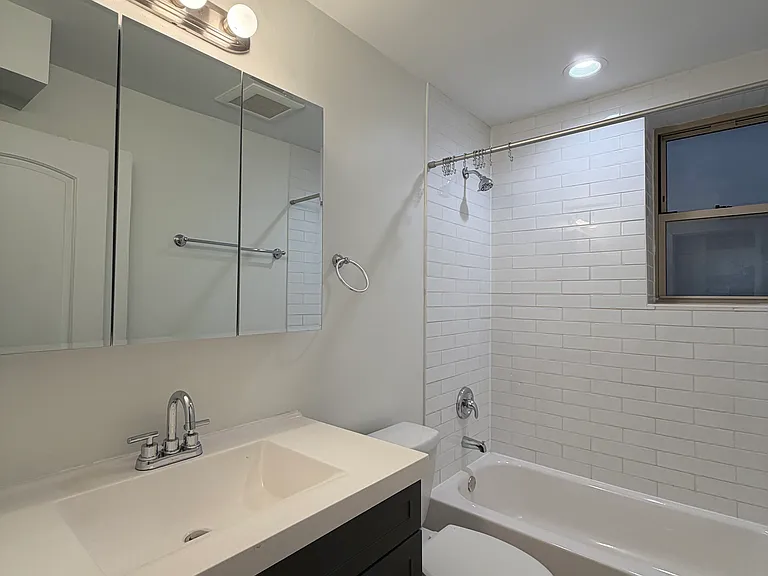 1406 W Olive Ave #G — Photo 5