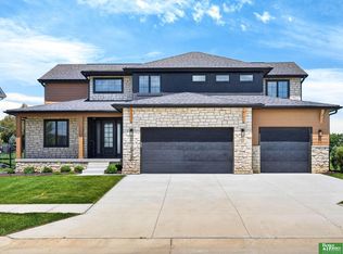 21828 Grover St, Elkhorn, NE 68022