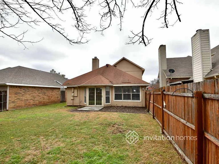 6929 Driffield Cir — Photo 16
