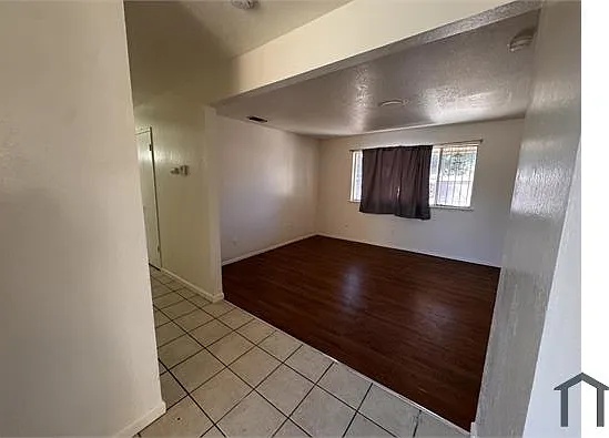 4445 N Emerson Ave — Photo 5