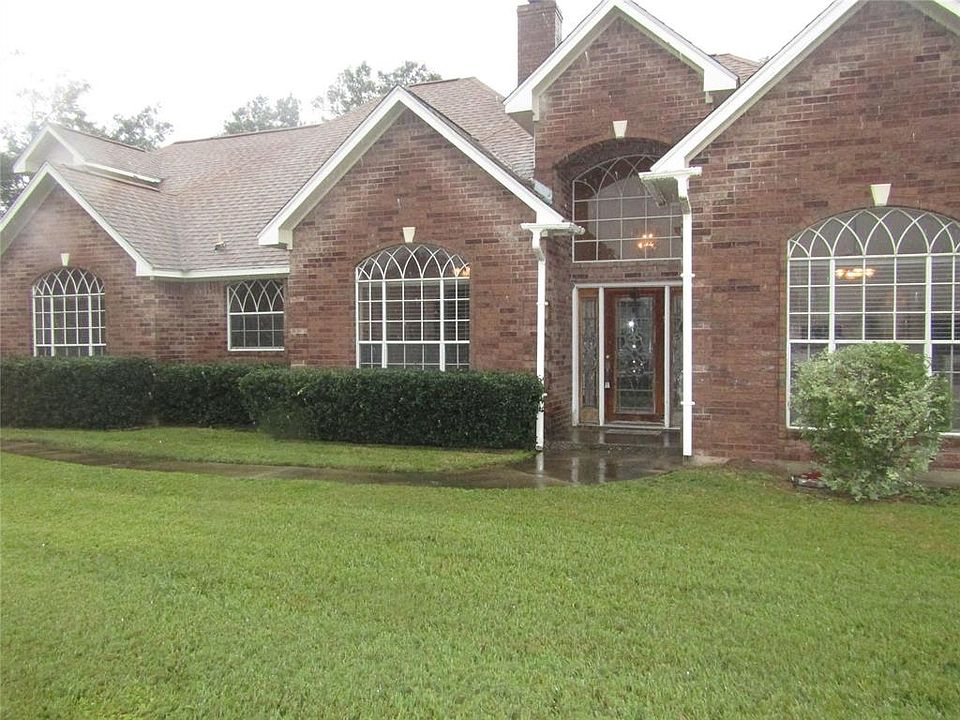 1st image of 5926 Plantation Dr