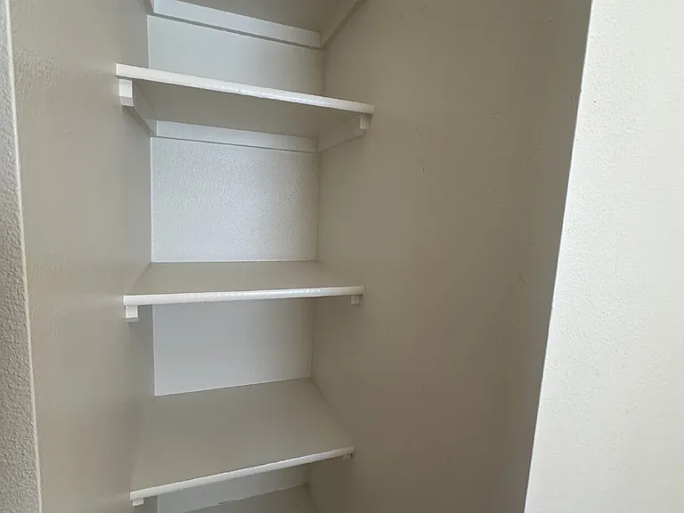 114 Davis Ave #102 — Photo 13