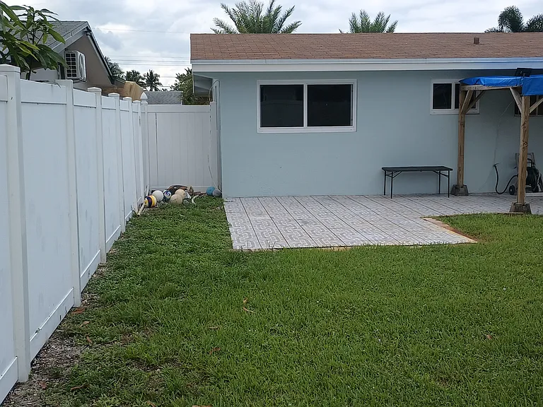 7681 NW 16th Ct — Photo 10