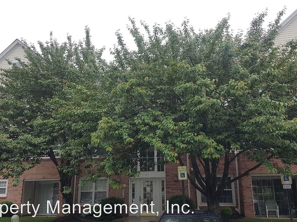 1st image of 1311 Sheridan Pl Unit 109