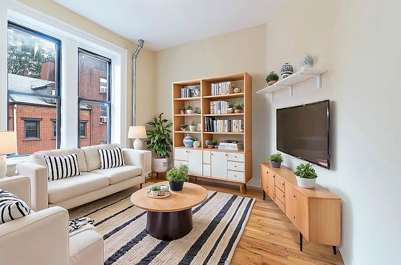 1st image of 259 Bleecker St #37