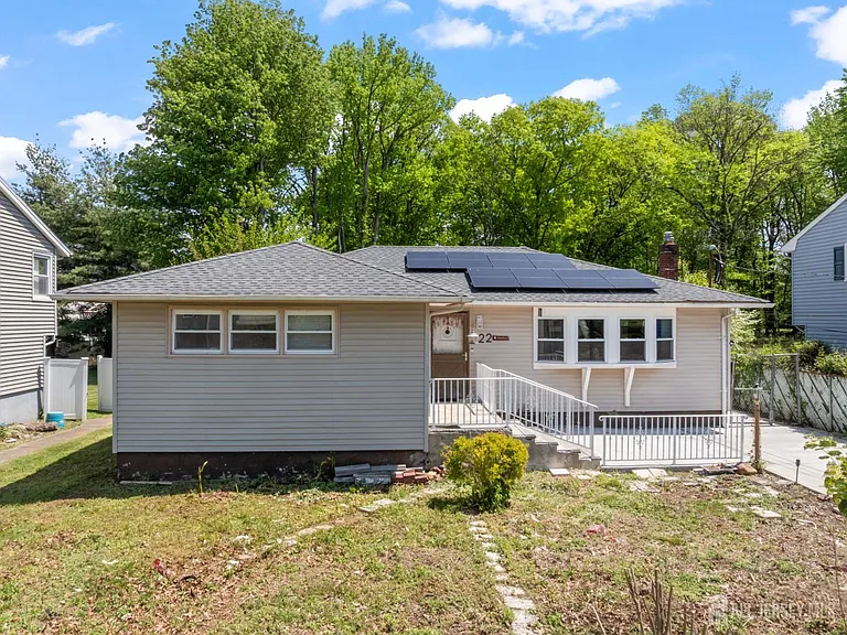 22 Foley Ave — Photo 3