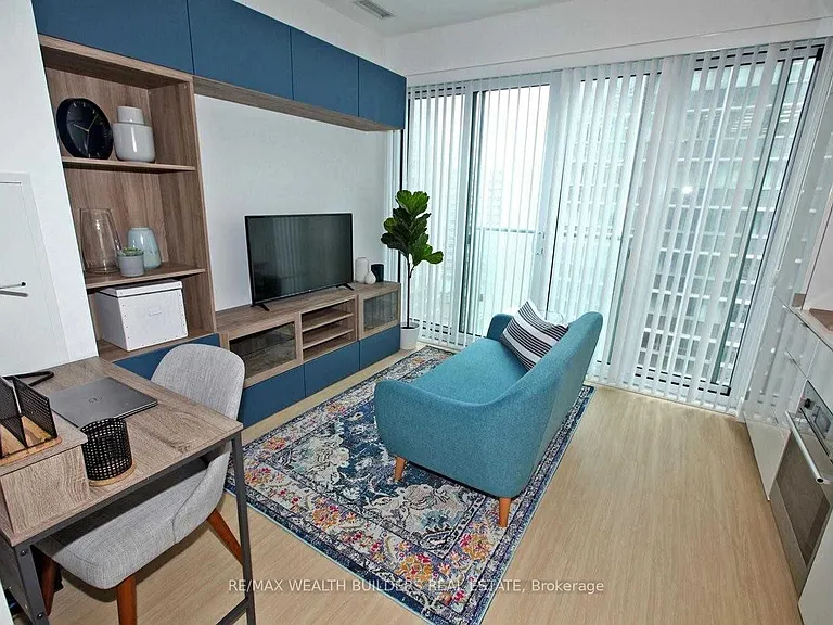 7 Grenville St #1108 — Photo 5