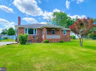 714 Clover Ave, Essex, MD 21221