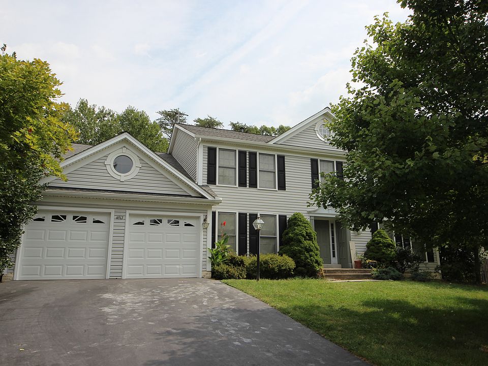 1st image of 4917 Edge Rock Dr