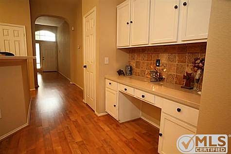 5th image of 6108 Comfort Dr